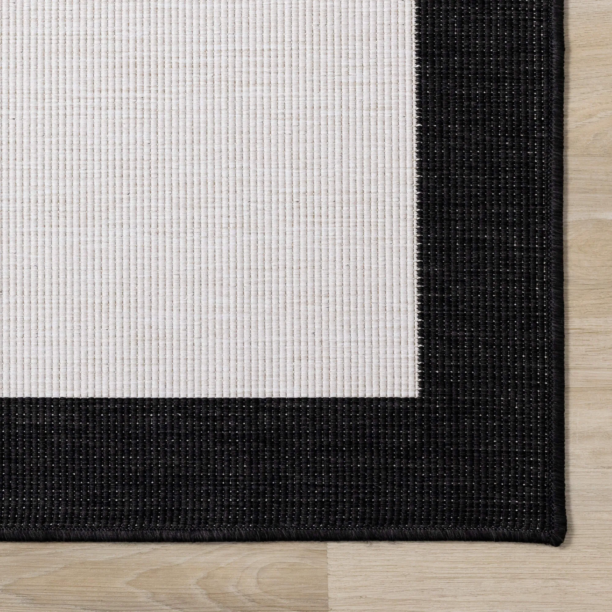 Bristol Black Reversible Indoor / Outdoor Rug